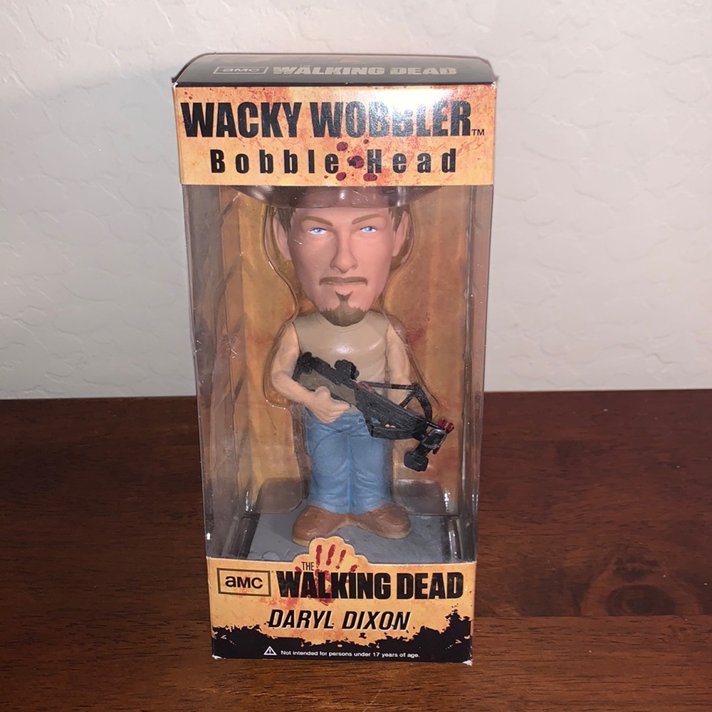 FUNKO WALKING DEAD NEW IN SEALED BOX DARYL DIXON WACKY WOBBLER BOBBLEHEAD